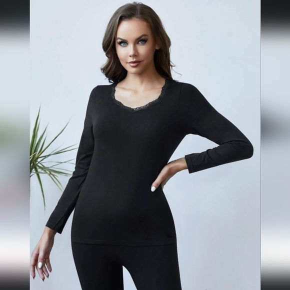 Cuddl Duds 3 Pcs. Women's Warm Winter Essentials 2 Med Tops 1 Pr. Leggings - Picture 4 of 7